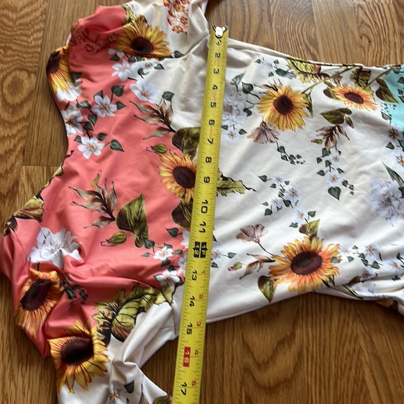 Agua Bendita Clara Sunshower One Piece Swimsuit Rash Guard Size Medium New - Picture 5 of 16